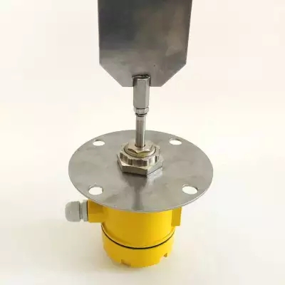 旋轉(zhuǎn)式堵煤開關(guān)SBNZX-150A、造紙廠塊狀物檢測料位開關(guān)RF961G-M22廠家